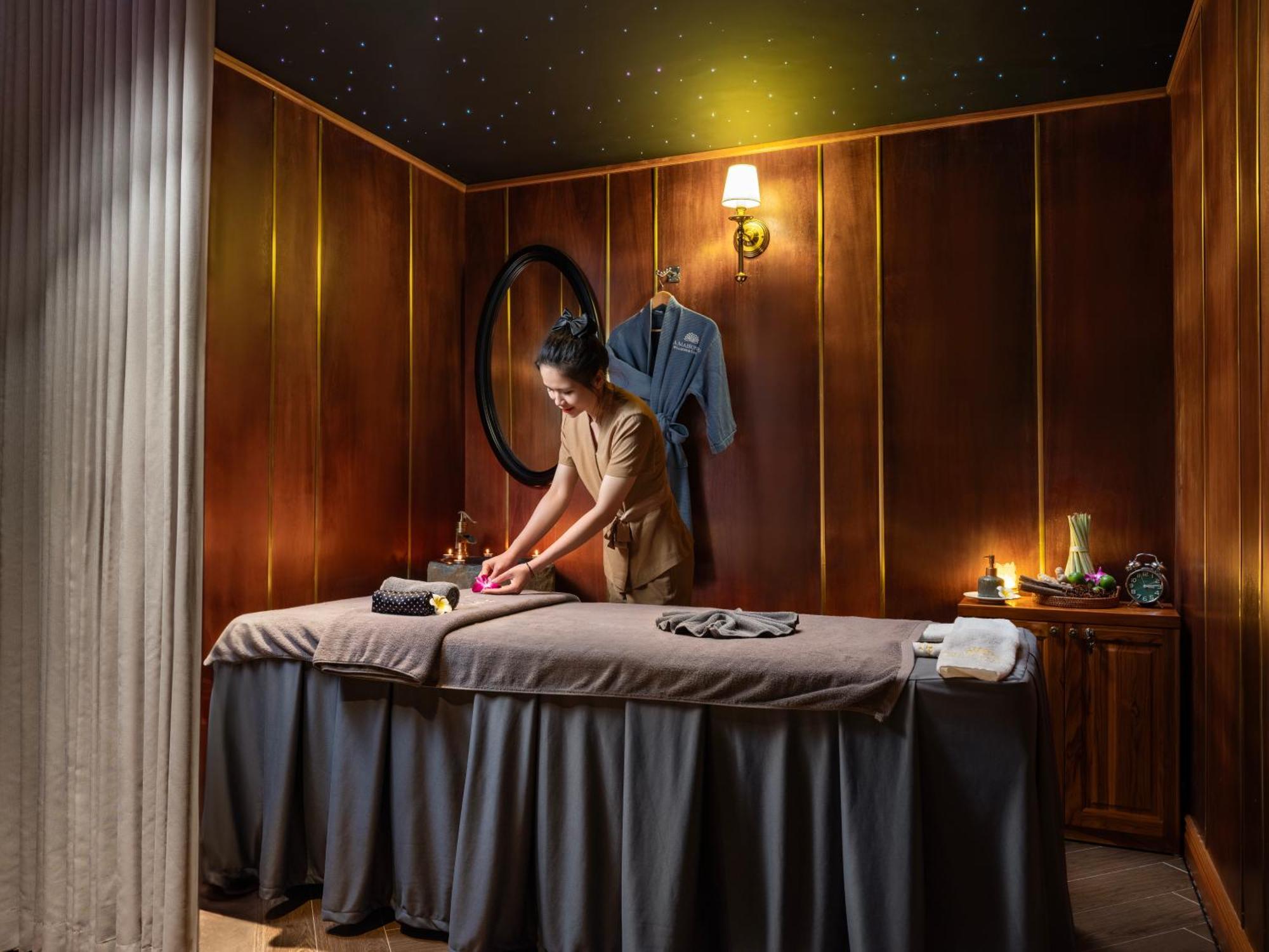 Grand Hotel Du Lac ハノイ市 エクステリア 写真 Thai massage